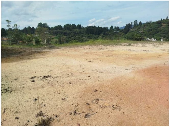 Lote en venta en Playa Rica-Rancheria, Rionegro, 1401 m² · foto 21 de 24