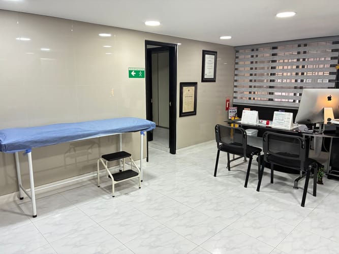 Consultorio en venta en Centro, Armenia, 37 m² · foto 2 de 10