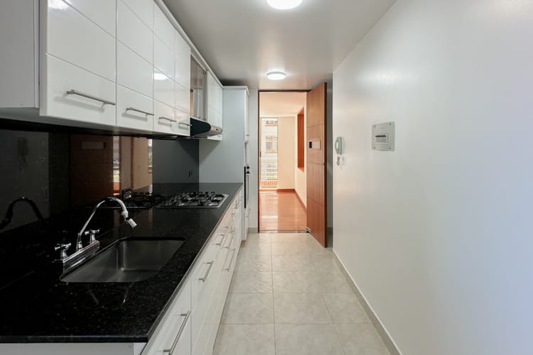 Apartamento de 3 alcobas en venta en Colina Campestre, Bogotá, 125 m² · foto 8 de 24