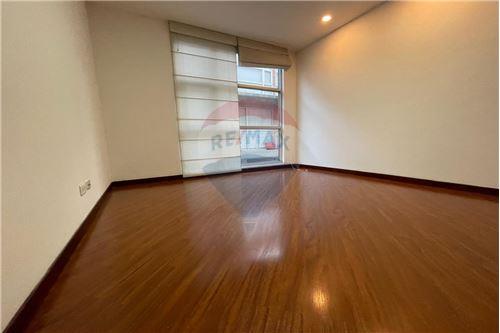 Casa en venta en Gratamira, Bogotá · foto 10 de 15