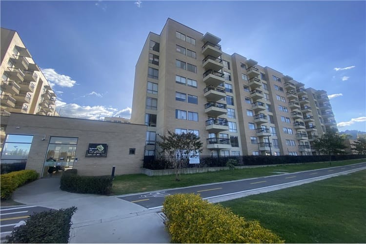 Apartamento de 2 alcobas en venta en El Hato, Funza, 61 m² · foto 2 de 20
