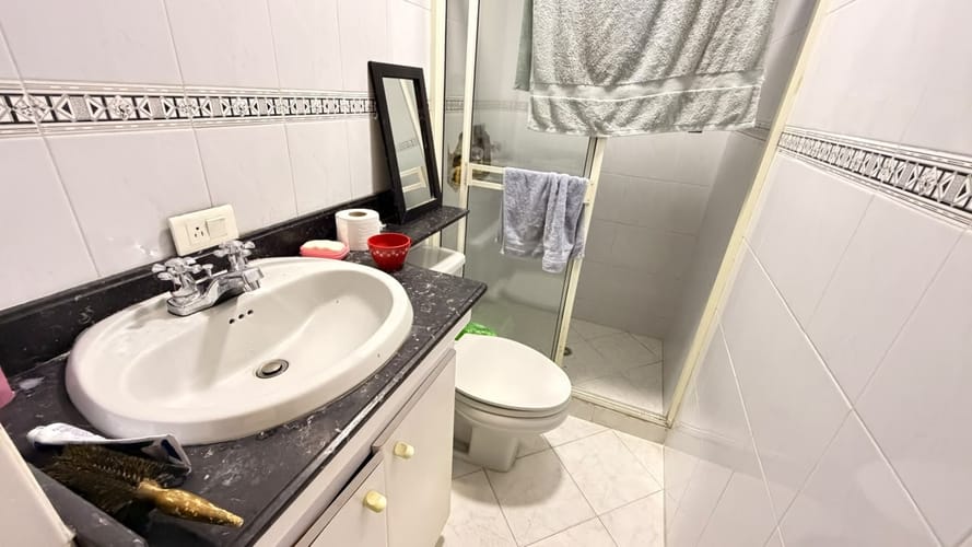Casa de 3 alcobas en venta en Laureles, Medellín, 170 m² · foto 11 de 14