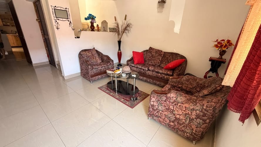 Casa de 3 alcobas en venta en Laureles, Medellín, 170 m² · foto 3 de 14