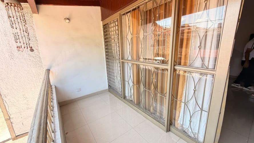 Casa de 3 alcobas en venta en Laureles, Medellín, 170 m² · foto 5 de 14
