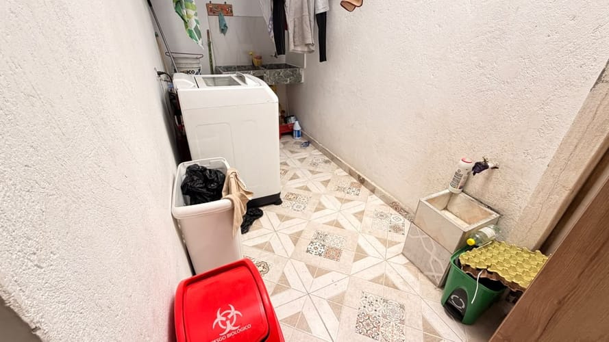 Casa de 3 alcobas en venta en Laureles, Medellín, 170 m² · foto 14 de 14