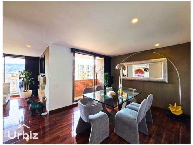 Apartamento de 3 alcobas en venta en Centro Comercial Parque La Colina, Bogotá, 127 m² · foto 2 de 20