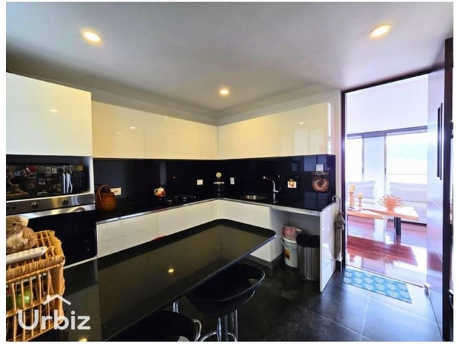 Apartamento de 3 alcobas en venta en Centro Comercial Parque La Colina, Bogotá, 127 m² · foto 9 de 20