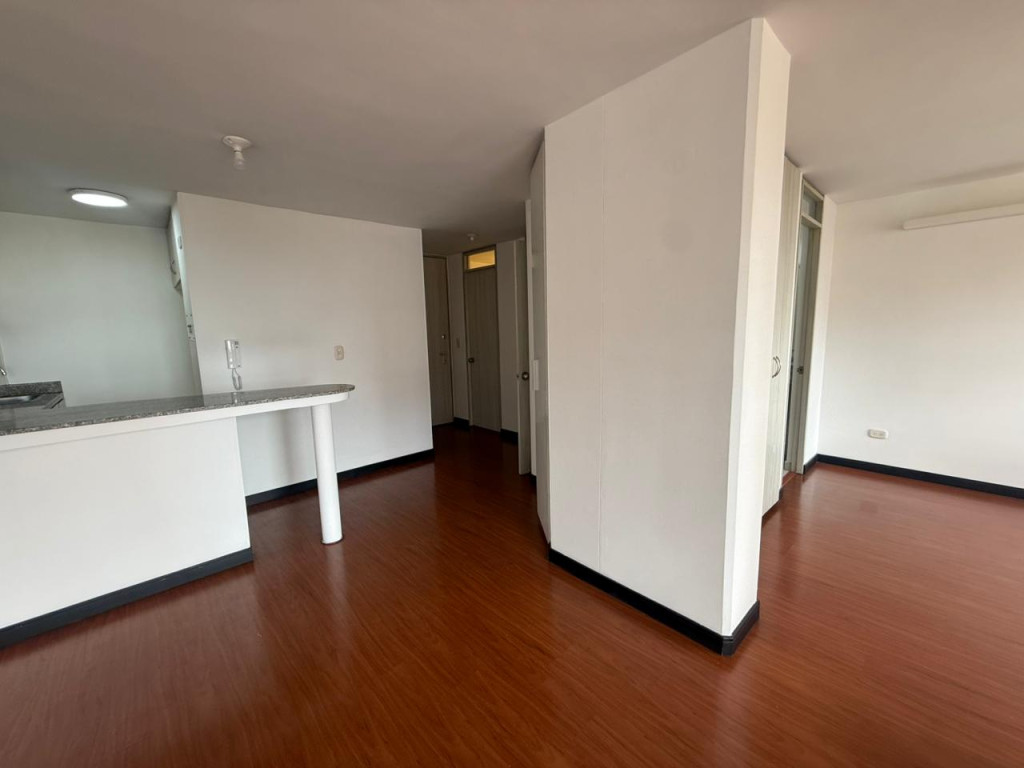 Apartamento en arriendo en Belalcazar, Bogotá · foto 3 de 24
