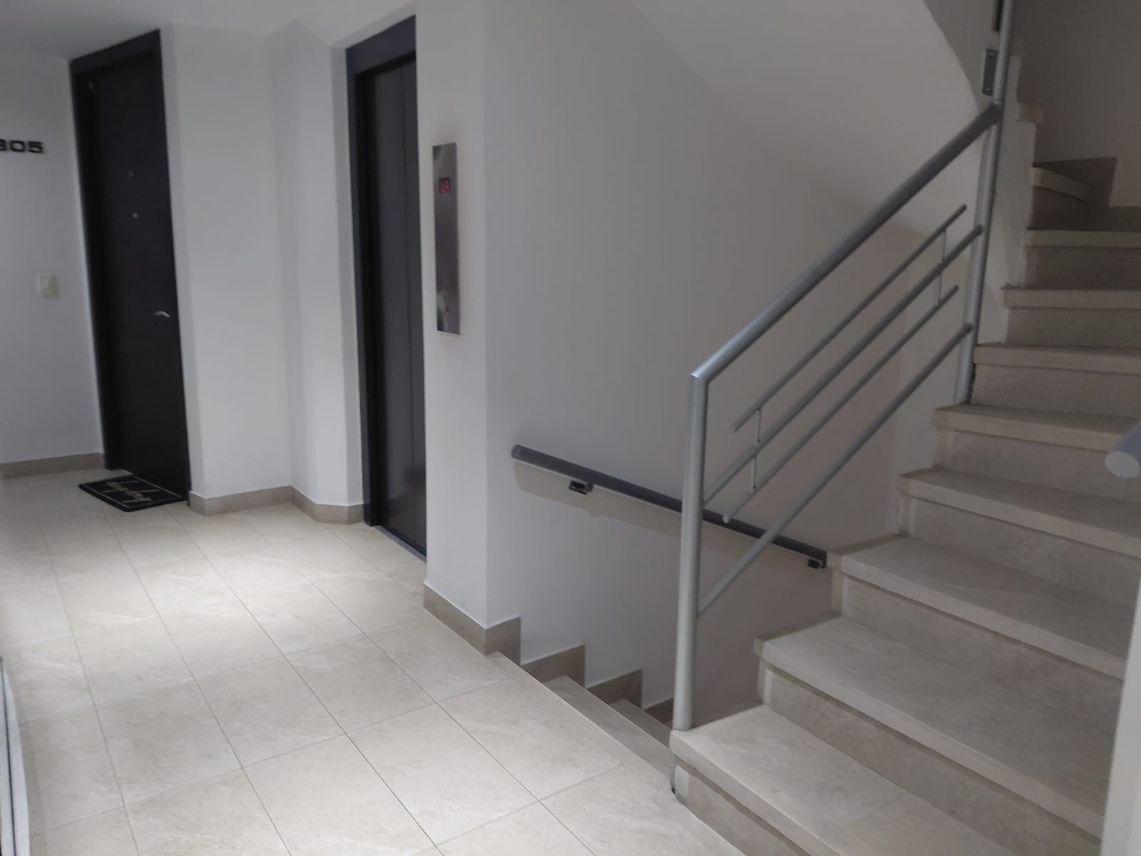 Apartamento en venta en Nueva Autopista, Bogotá · foto 2 de 24