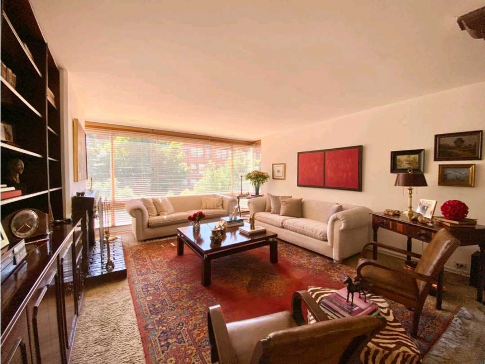 Apartamento en venta en Los Rosales, Bogotá · foto 3 de 17