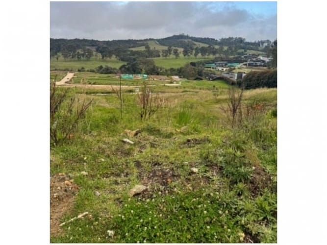 Lote en venta en Loma Del Esmeraldal, Envigado, 2100 m² · foto 4 de 6