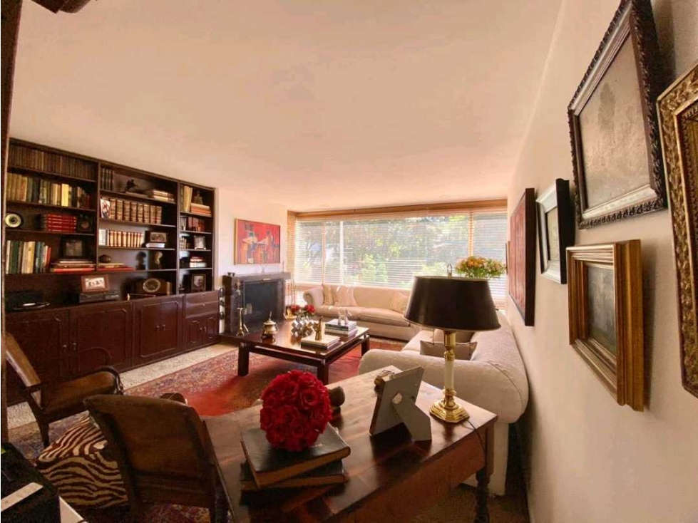 Apartamento en venta en Los Rosales, Bogotá · foto 4 de 17