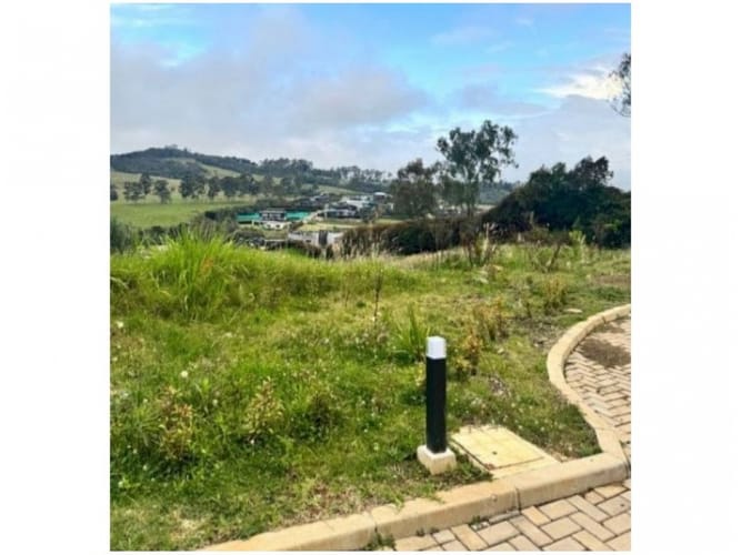 Lote en venta en Loma Del Esmeraldal, Envigado, 2100 m² · foto 5 de 6