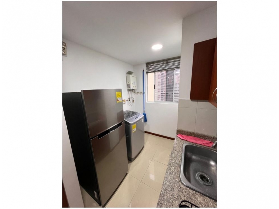 Apartamento en venta en El Poblado, Medellín · foto 2 de 10