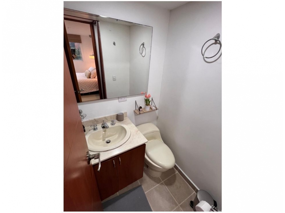 Apartamento en venta en El Poblado, Medellín · foto 9 de 10