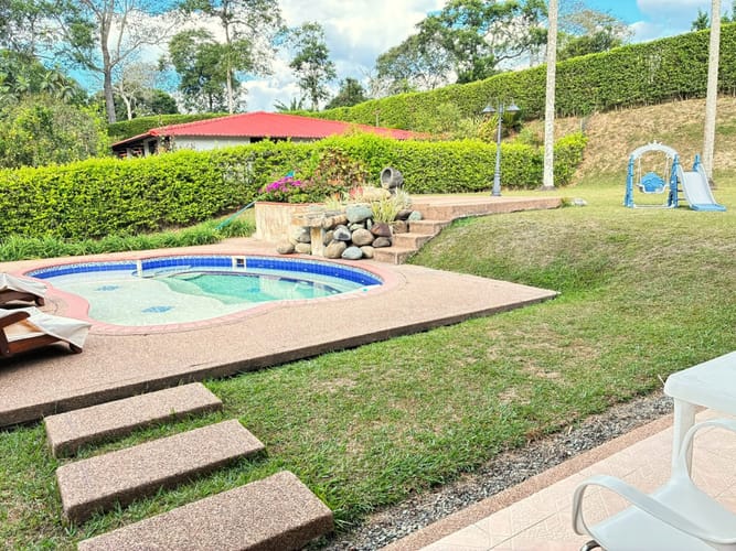 Casa de 5 alcobas en venta en Armenia, 314 m² · foto 3 de 24
