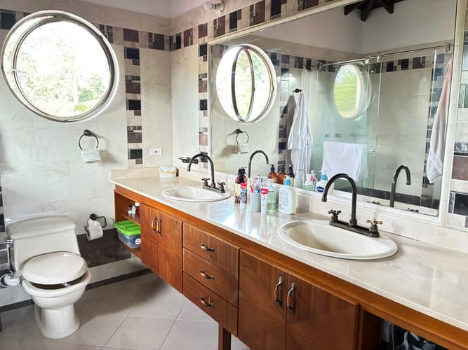 Casa de 5 alcobas en venta en Armenia, 314 m² · foto 18 de 24