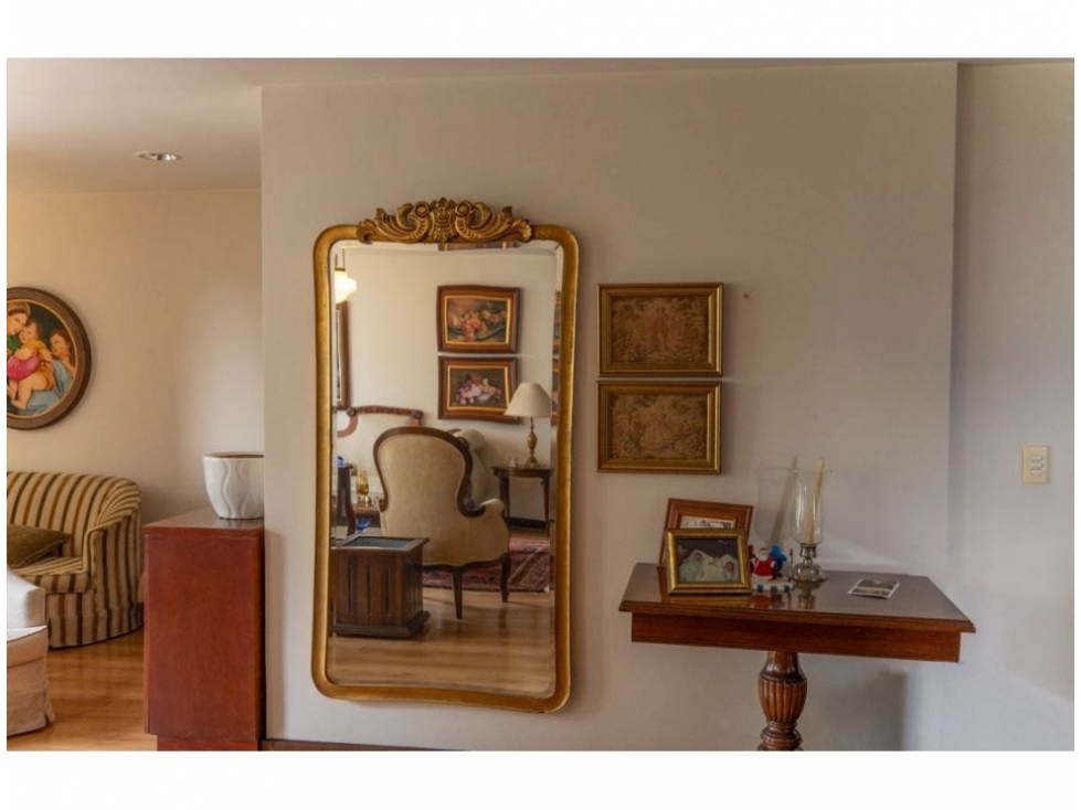 Apartamento en venta en El Poblado, Medellín · foto 7 de 18