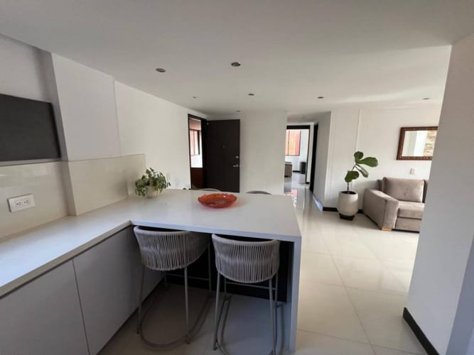 Apartamento de 2 alcobas en arriendo en San Lucas, Medellín, 85 m² · foto 5 de 21