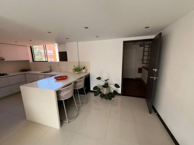 Apartamento de 2 alcobas en arriendo en San Lucas, Medellín, 85 m² · foto 14 de 21