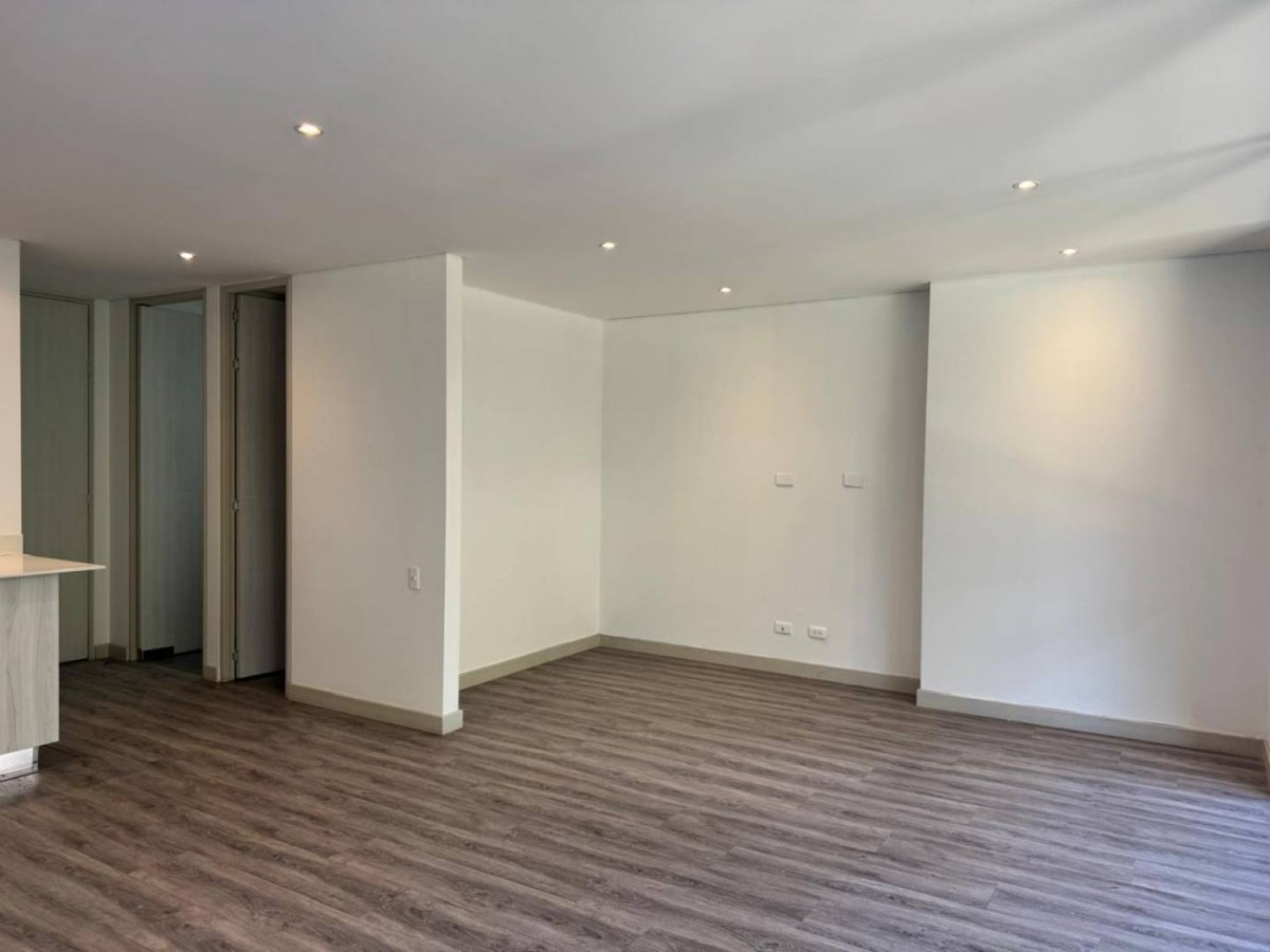 Apartamento en arriendo en El Poblado, Medellín · foto 4 de 21