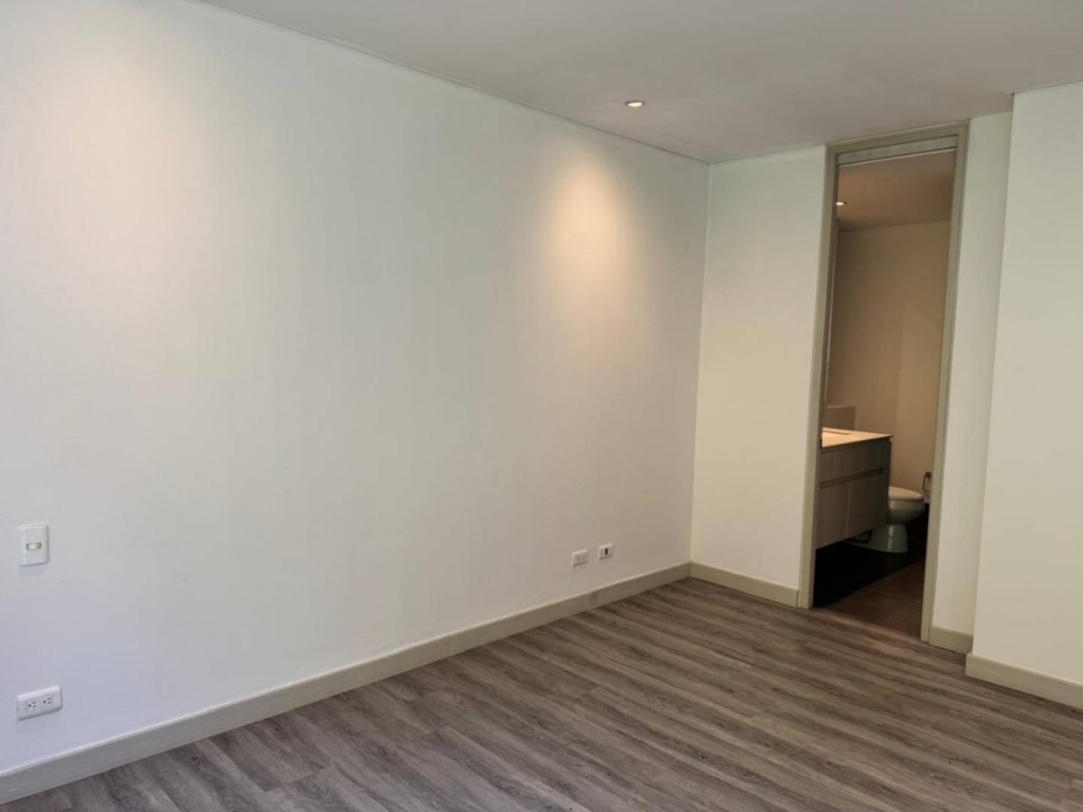 Apartamento en arriendo en El Poblado, Medellín · foto 9 de 21