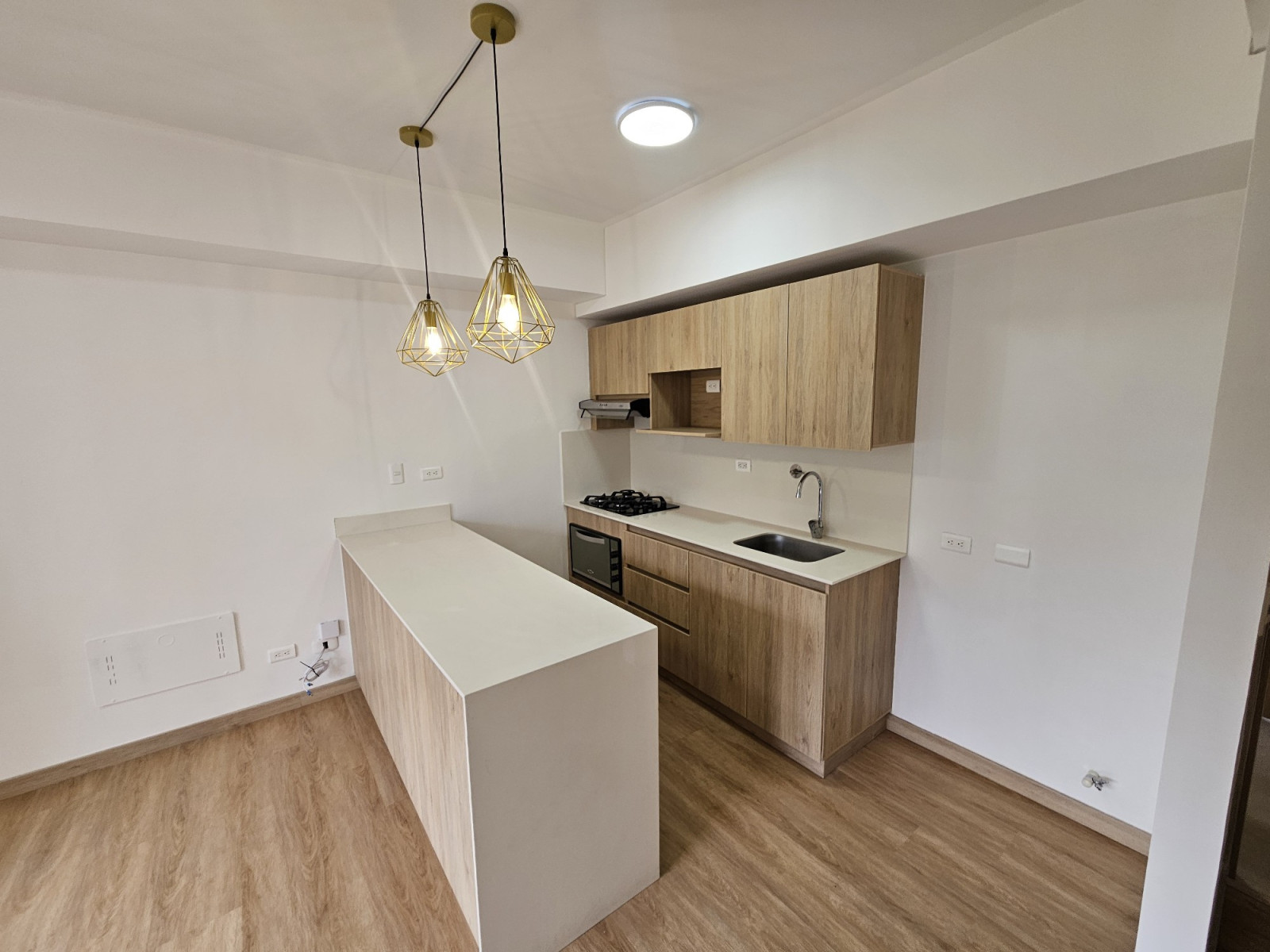 Apartamento en arriendo en Potrerito, Bello · foto 3 de 16