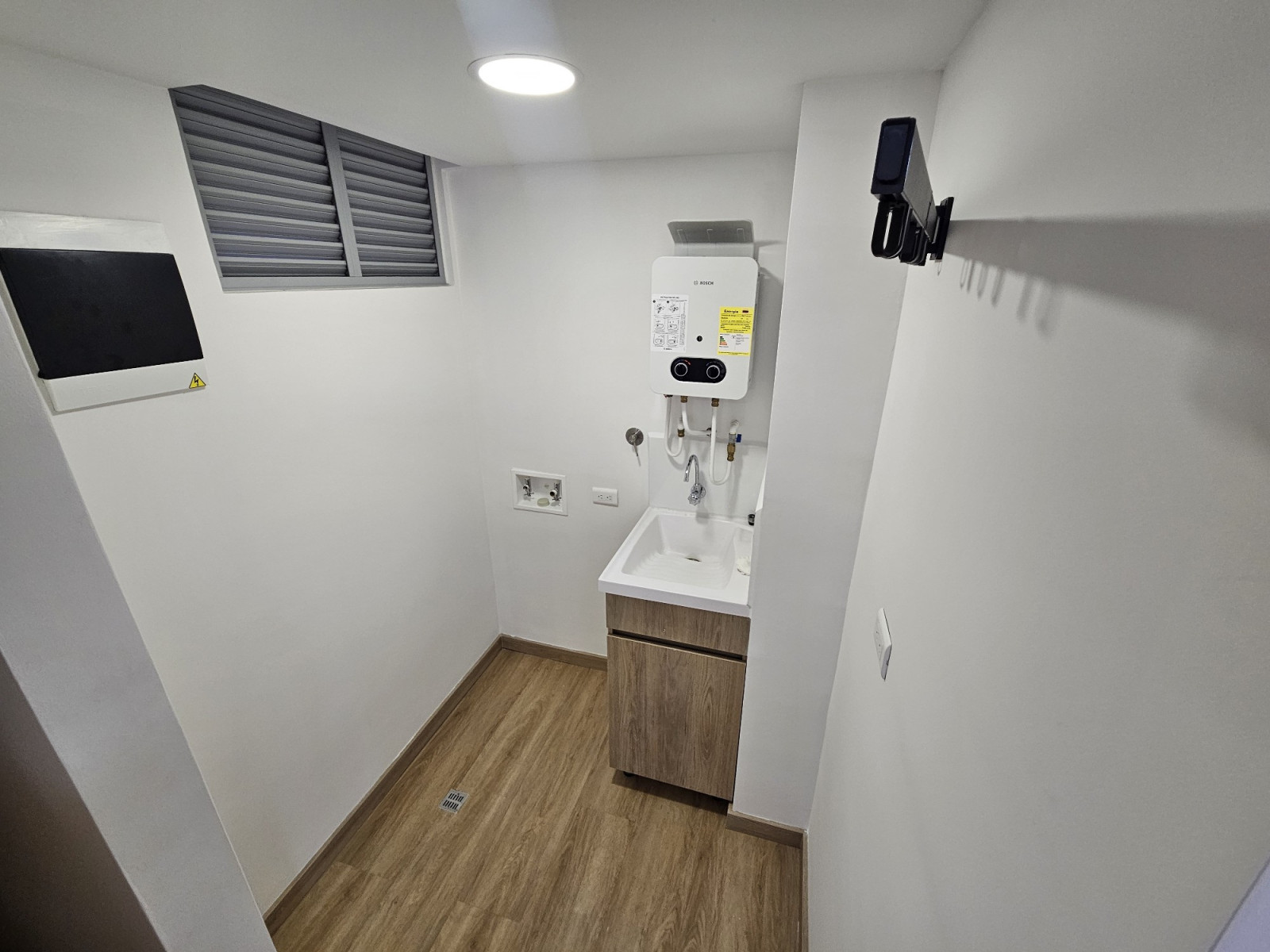 Apartamento en arriendo en Potrerito, Bello · foto 5 de 16