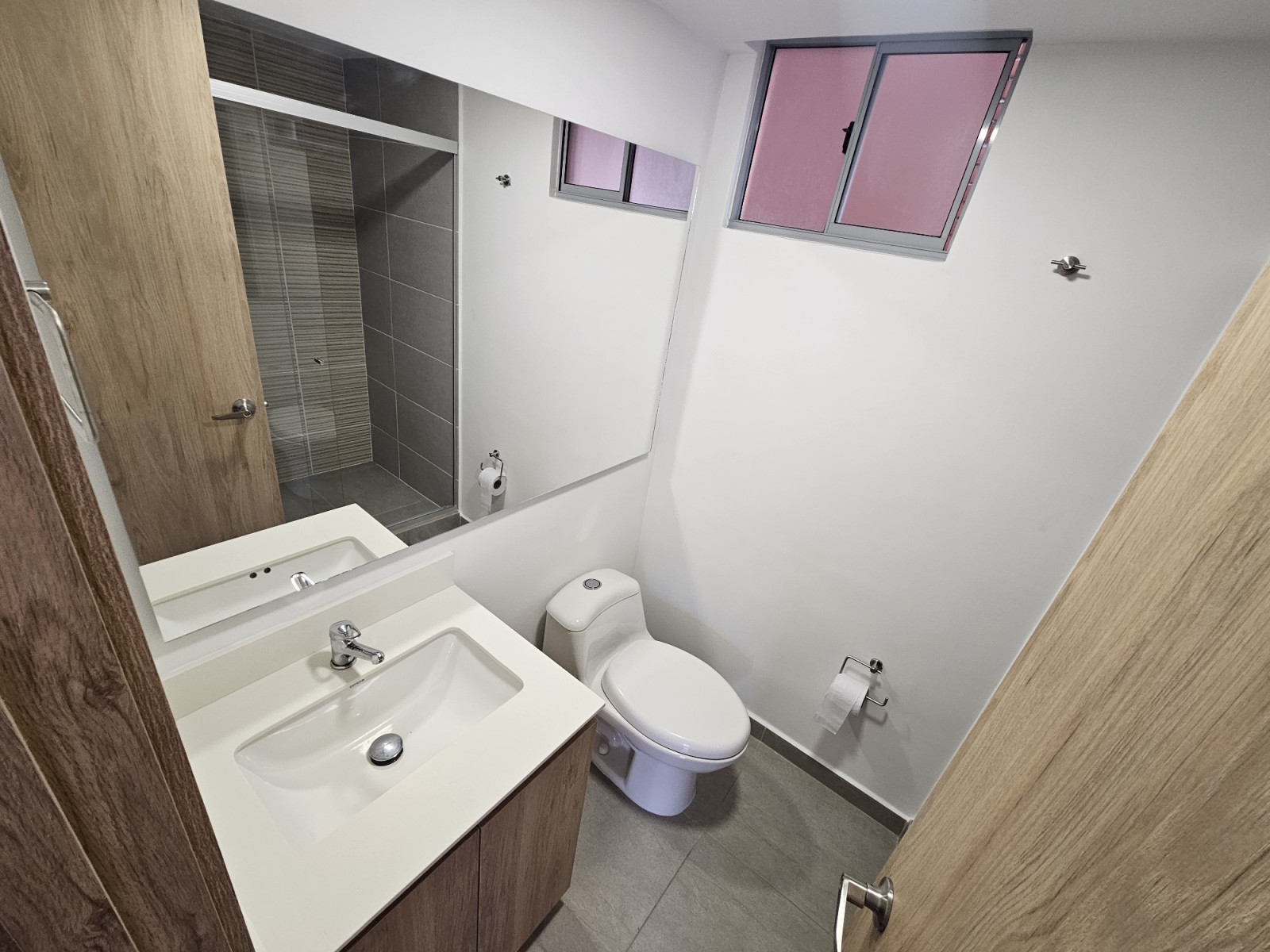Apartamento en arriendo en Potrerito, Bello · foto 6 de 16