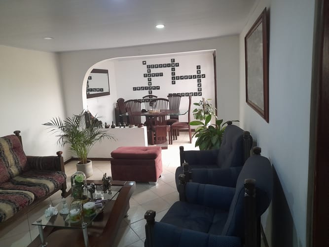 Casa de 4 alcobas en venta en La Asuncion, Bogotá, 217 m² · foto 2 de 24