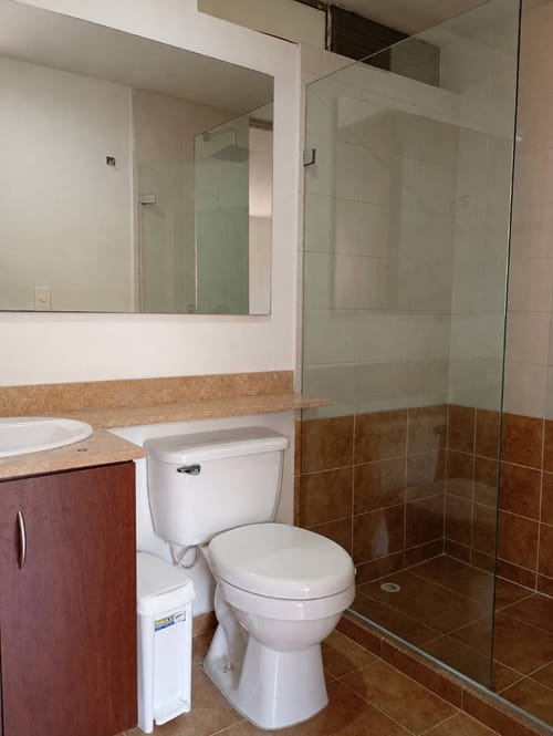 Apartamento de 1 alcoba en venta en El Poblado, Medellín, 101 m² · foto 11 de 21