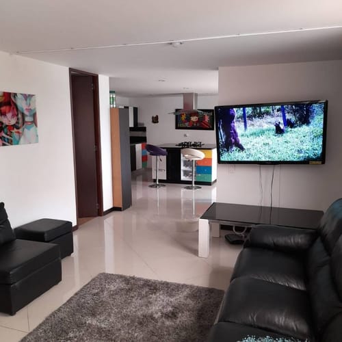 Apartamento de 1 alcoba en venta en El Poblado, Medellín, 101 m² · foto 12 de 21