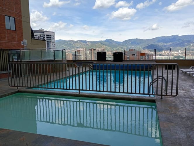 Apartamento de 1 alcoba en venta en El Poblado, Medellín, 101 m² · foto 17 de 21