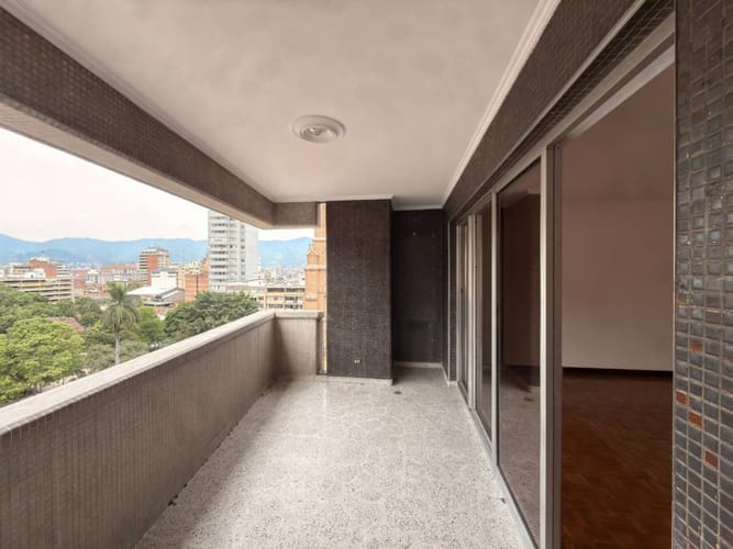 Apartamento en venta en Villa Nueva, Medellín · foto 2 de 14