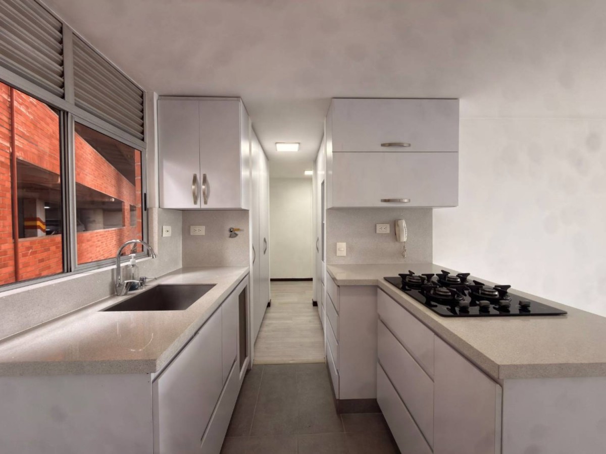 Apartamento en venta en Vía Las Palmas, Medellín · foto 5 de 16