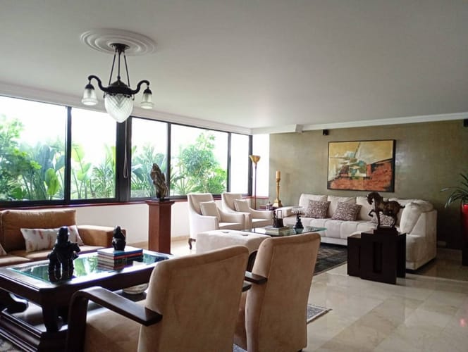Apartamento en venta en El Poblado, Medellín · foto 4 de 24