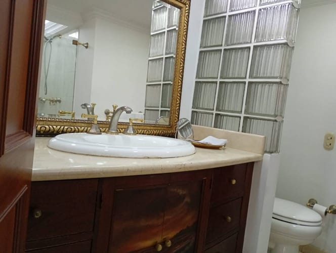 Apartamento en venta en El Poblado, Medellín · foto 20 de 24
