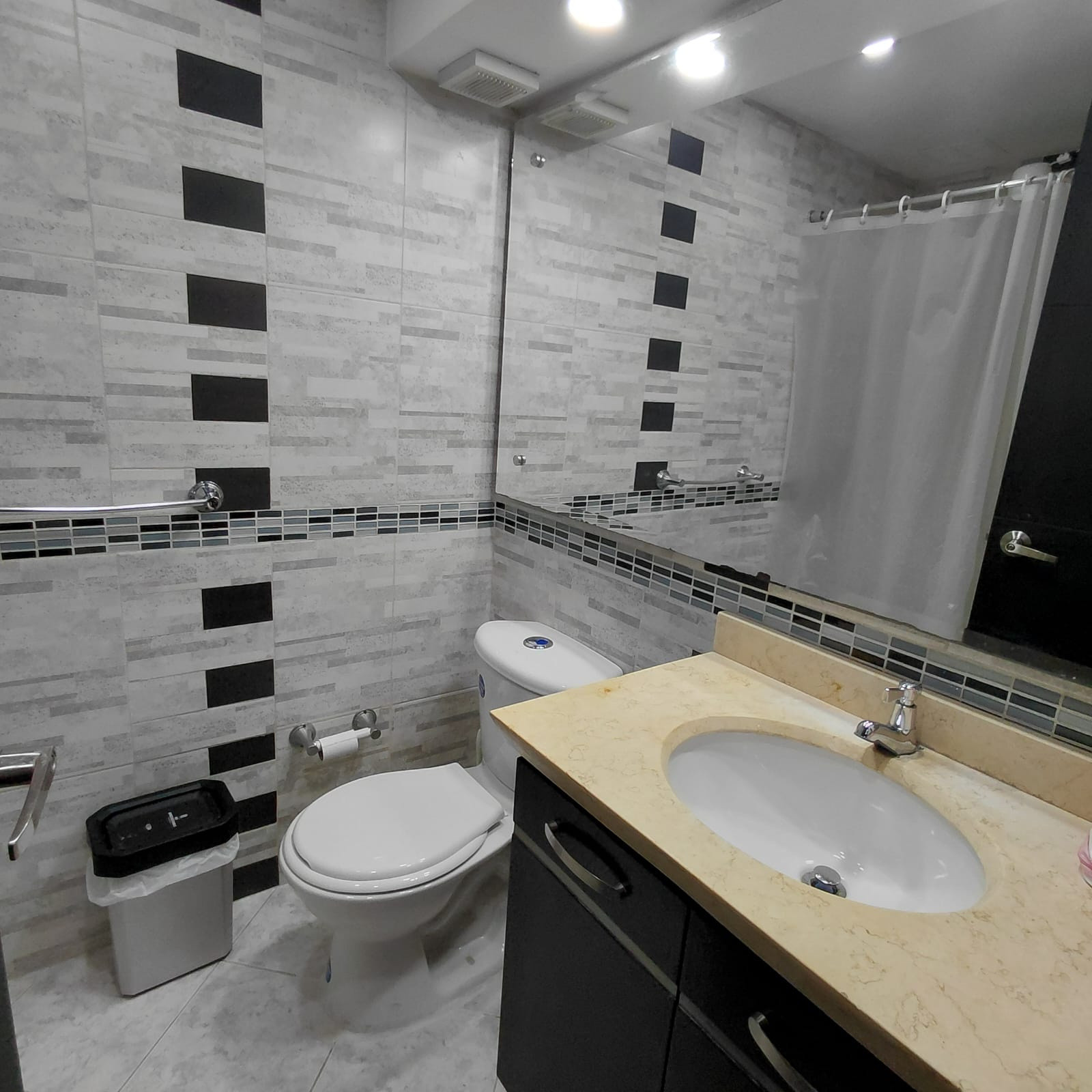 Apartamento en venta en Altos De Chozica, Bogotá · foto 17 de 24