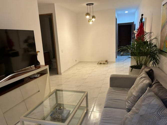 Apartamento de 3 alcobas en venta en El Poblado, Medellín, 113 m² · foto 5 de 15