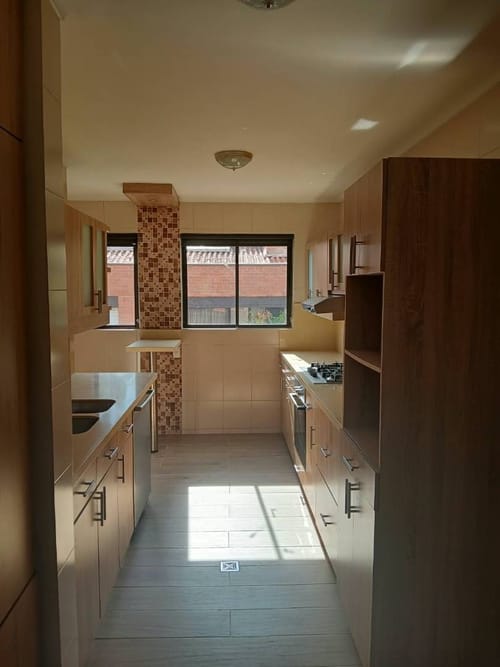 Casa de 3 alcobas en venta en El Poblado, Medellín, 217 m² · foto 9 de 24