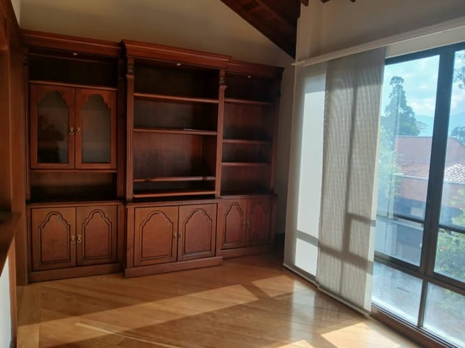 Casa de 3 alcobas en venta en El Poblado, Medellín, 217 m² · foto 16 de 24