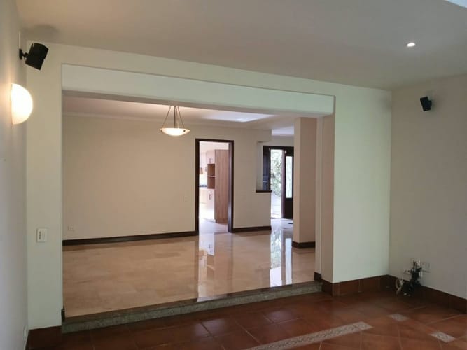 Casa de 3 alcobas en venta en El Poblado, Medellín, 217 m² · foto 18 de 24