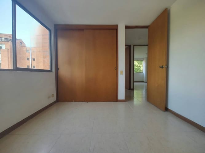 Apartamento de 3 alcobas en venta en El Diamante No. 2, Medellín, 127 m² · foto 6 de 14