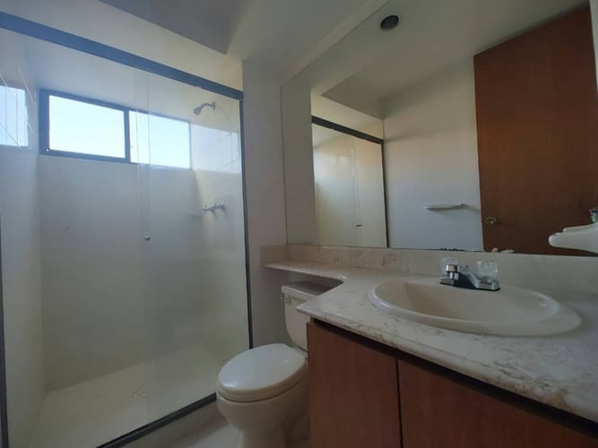 Apartamento de 3 alcobas en venta en El Diamante No. 2, Medellín, 127 m² · foto 7 de 14