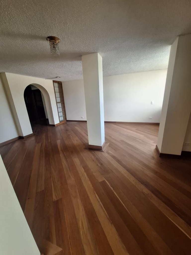 Apartamento en venta en Chico Norte, Bogotá · foto 8 de 23