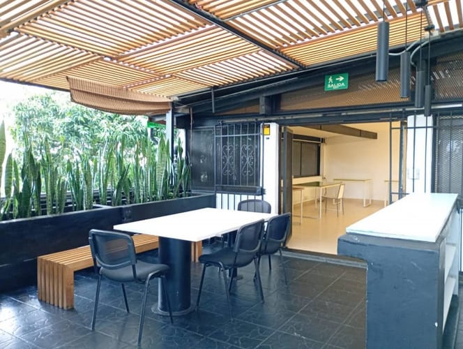 Oficina en venta en El Diamante No. 2, Medellín, 280 m² · foto 3 de 24