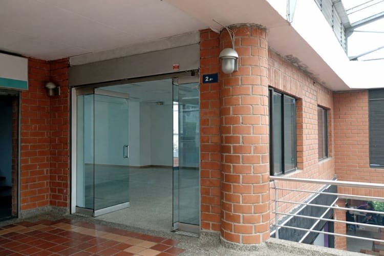 Local en venta en Viviendas Del Sur, Itagüí, 140 m² · foto 3 de 19