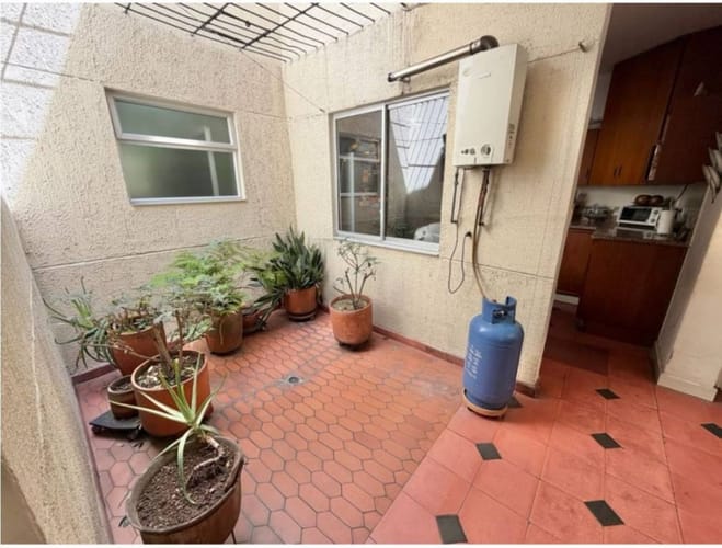 Casa de 8 alcobas en venta en Laureles, Medellín, 331 m² · foto 9 de 24