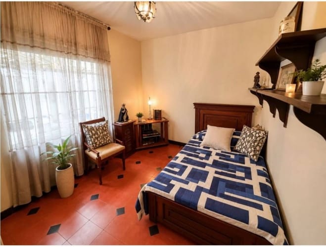 Casa de 8 alcobas en venta en Laureles, Medellín, 331 m² · foto 10 de 24