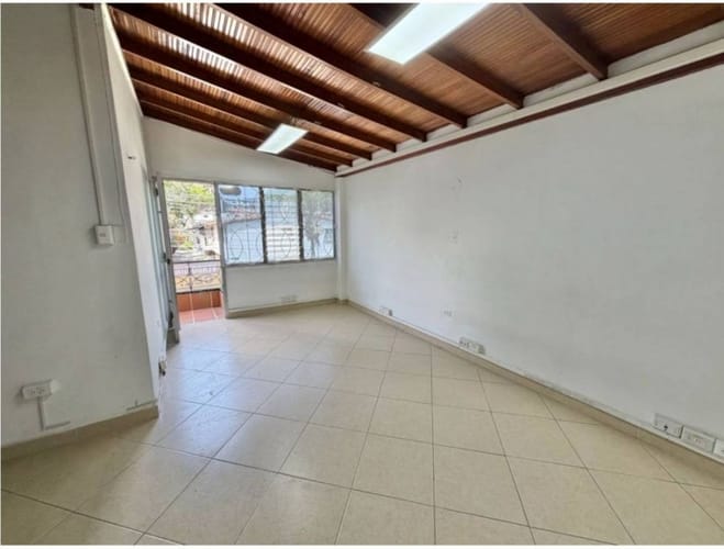 Casa de 8 alcobas en venta en Laureles, Medellín, 331 m² · foto 15 de 24
